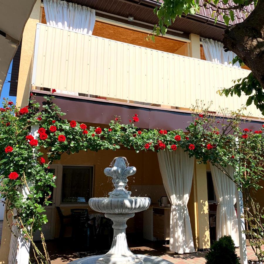 Guest House Santin 초르노모르스크 외부 사진
