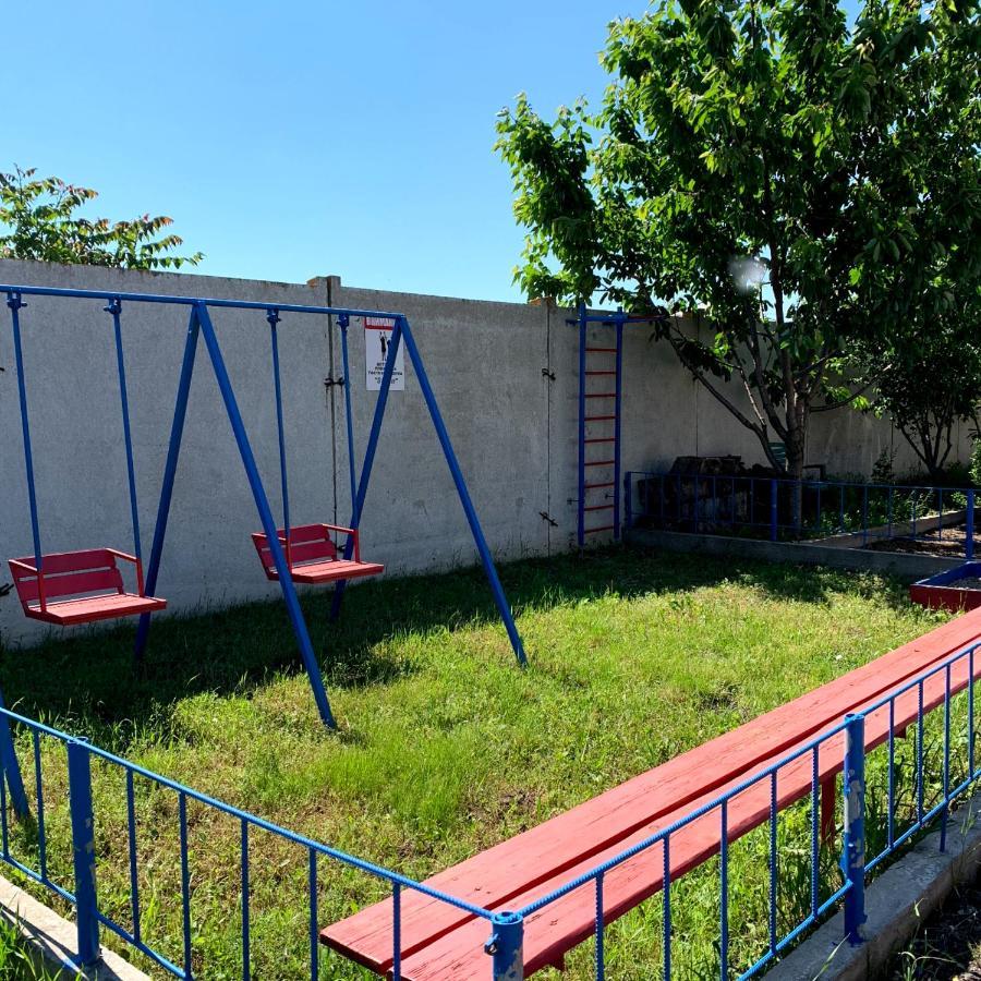 Guest House Santin 초르노모르스크 외부 사진